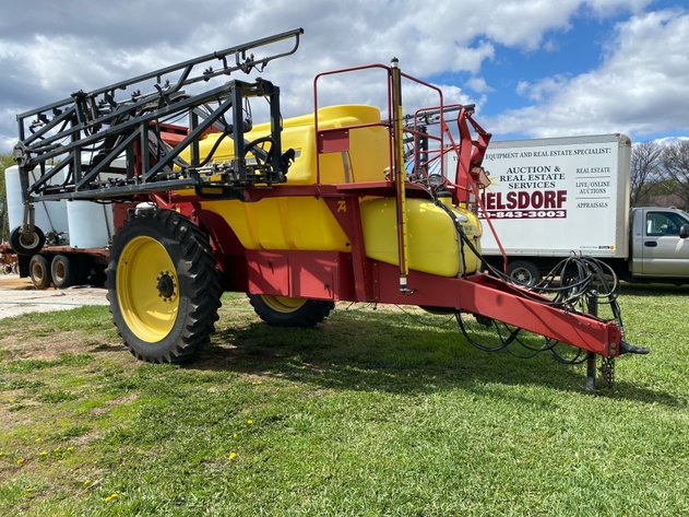 Image for TOP AIR TA1600 PULL TYPE SPRAYER 90 FT BOOM
