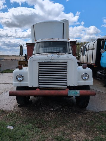 Image for IH FLEETSTAR 2000 FLAT BED TRUCK