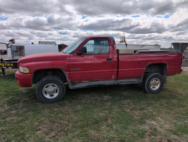 Image for 2001 DODGE RAM 2500 SPORT REGULAR CAB LONG BOX TRUCK