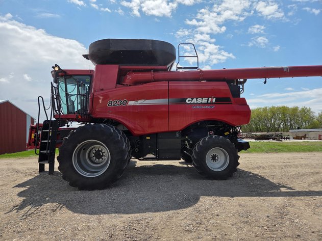 Image for 2012 CASE IH 8FS 8230 AXIAL-FLOW COMBINE