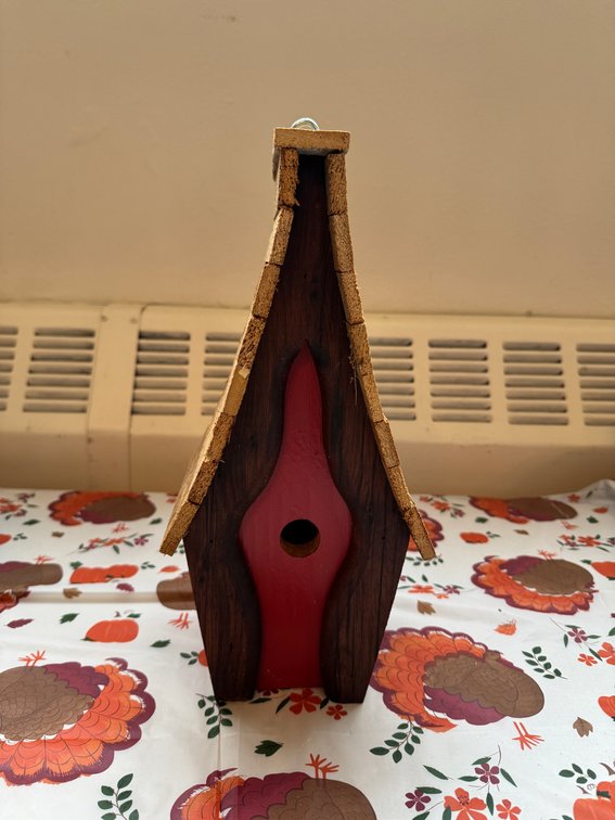 Handcrafted Birdhouse: Red Cottage