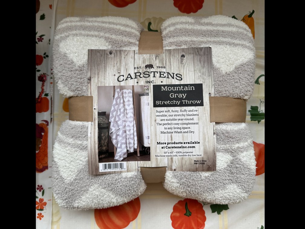 Carstens Mountain Gray Stretchy Throw