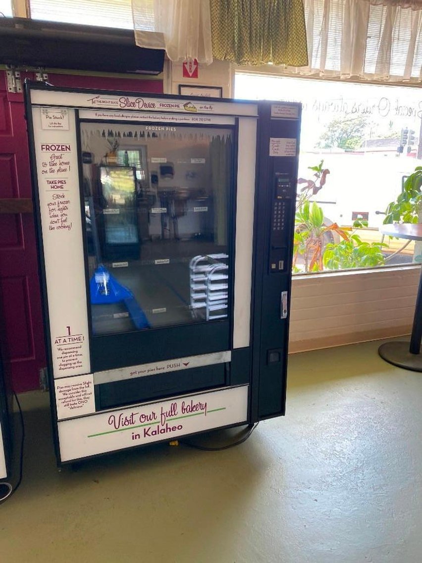 Image for Refrigerated and Frozen Vending Machine