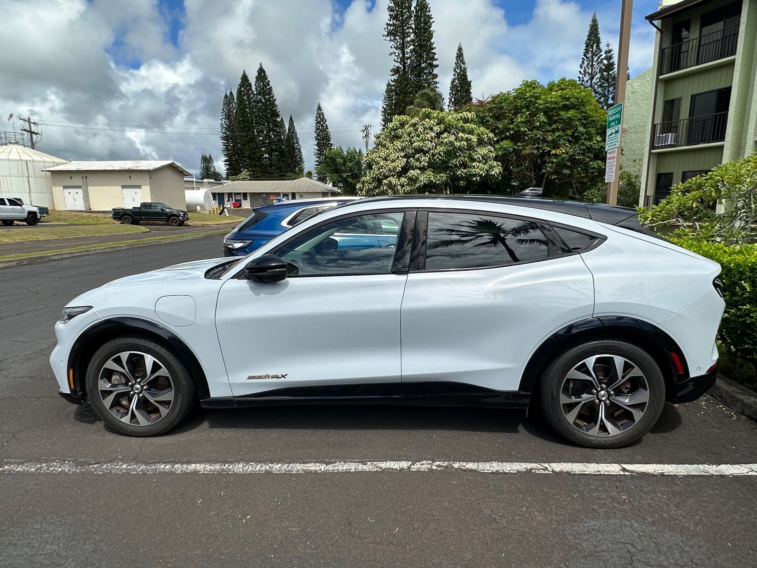 Image for 10/08 Sun Village Lihue (KAUAI) Personal Property Auction