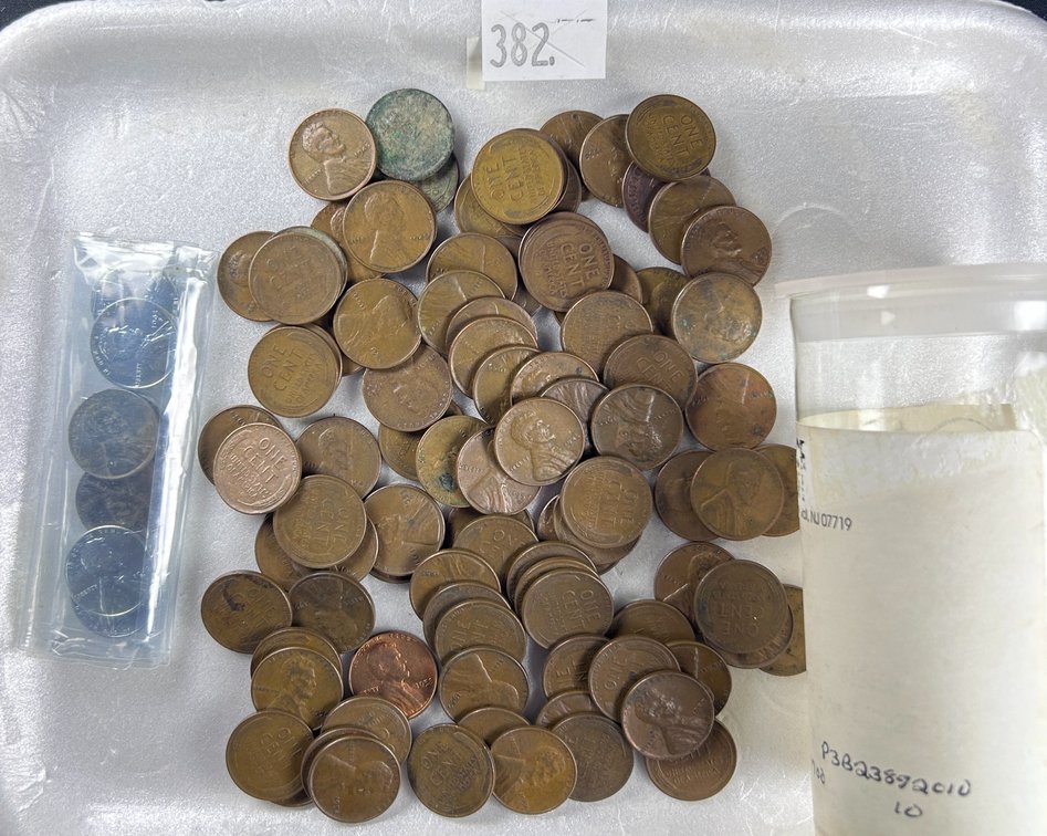 Wheat Cent Variety: (8) 1943 Steel Cents in sealed bag.