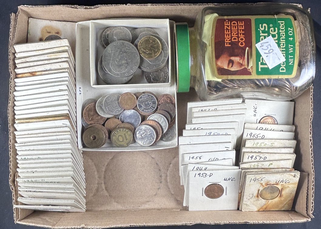 Variety: (24) Wheat Cents. Over 400-Memorial Cents.