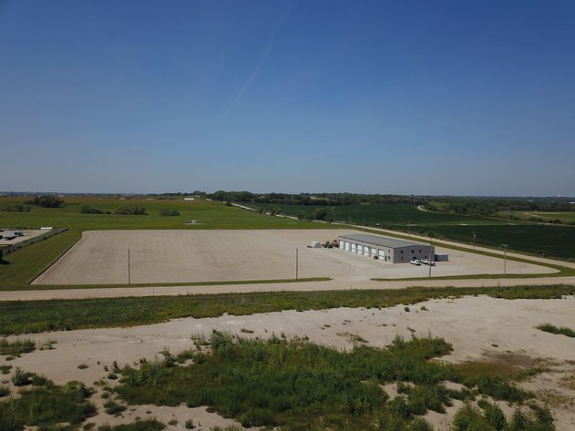 Image for TREMENDOUS HIGH VISIBILITY COMMERCIAL PROPERTY NO RESERVE LIVE AUCTION