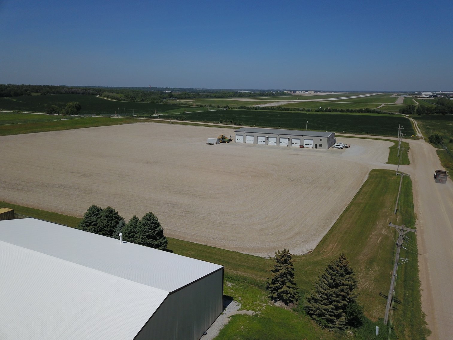 Image for TREMENDOUS HIGH VISIBILITY COMMERCIAL PROPERTY NO RESERVE LIVE AUCTION