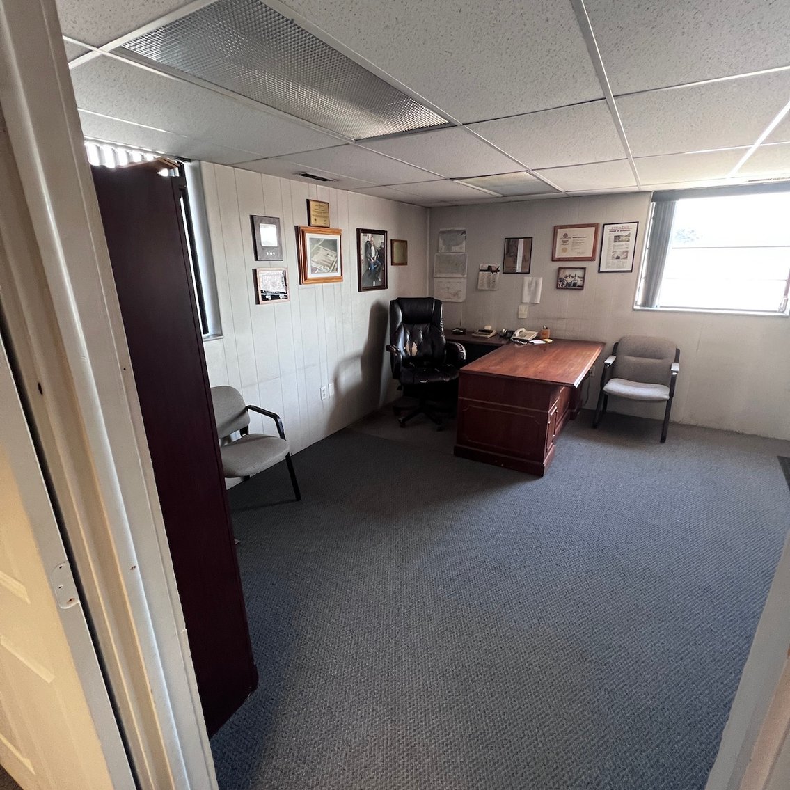 Image for TREMENDOUS HIGH VISIBILITY COMMERCIAL PROPERTY NO RESERVE LIVE AUCTION