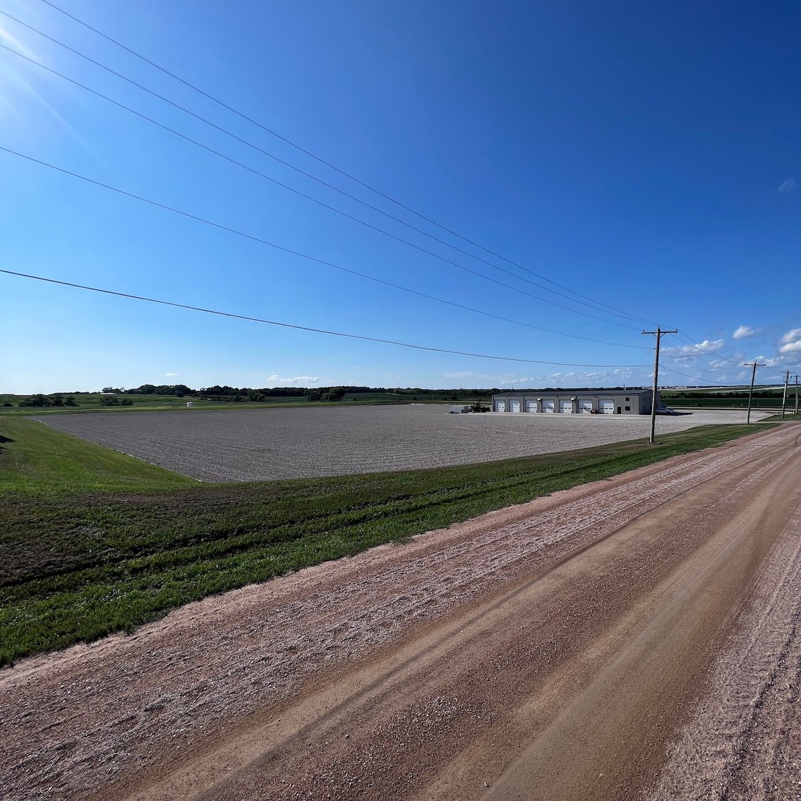 Image for TREMENDOUS HIGH VISIBILITY COMMERCIAL PROPERTY NO RESERVE LIVE AUCTION