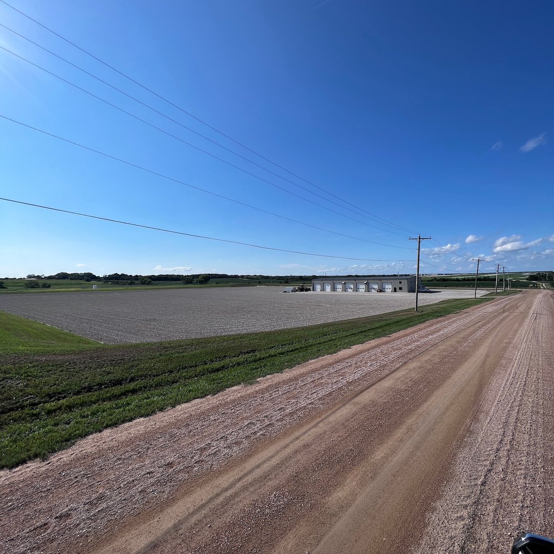 Image for TREMENDOUS HIGH VISIBILITY COMMERCIAL PROPERTY NO RESERVE LIVE AUCTION