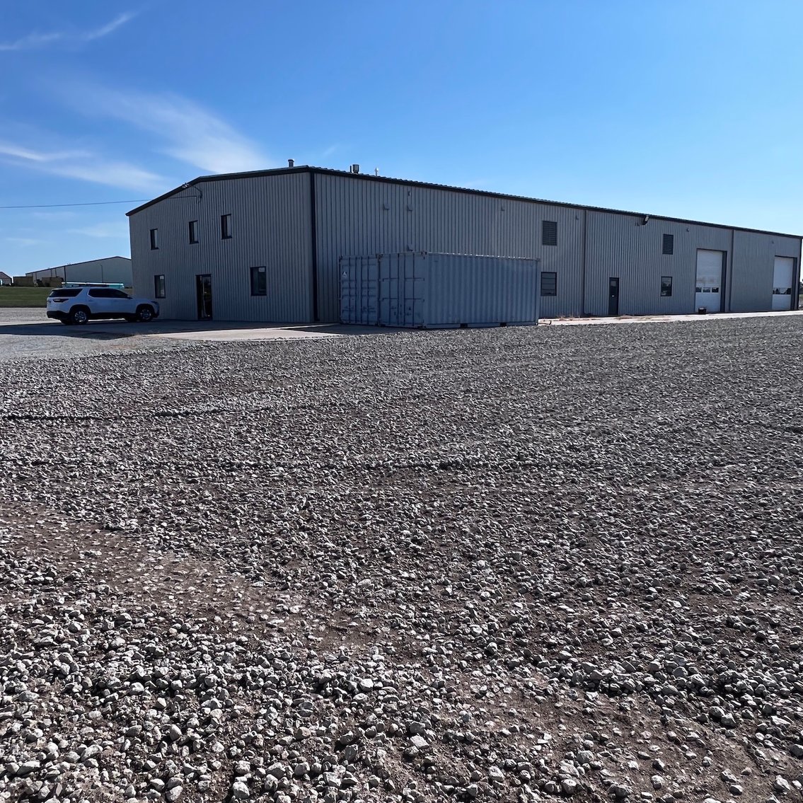 Image for TREMENDOUS HIGH VISIBILITY COMMERCIAL PROPERTY NO RESERVE LIVE AUCTION