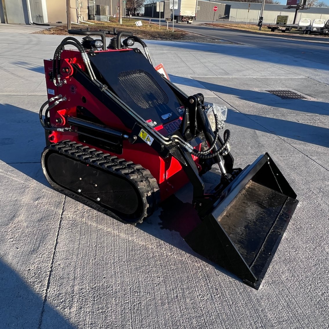 Image for MINI-EX, ATTACHMENTS, CONTAINERS NO RESERVE ONLINE ONLY AUCTION