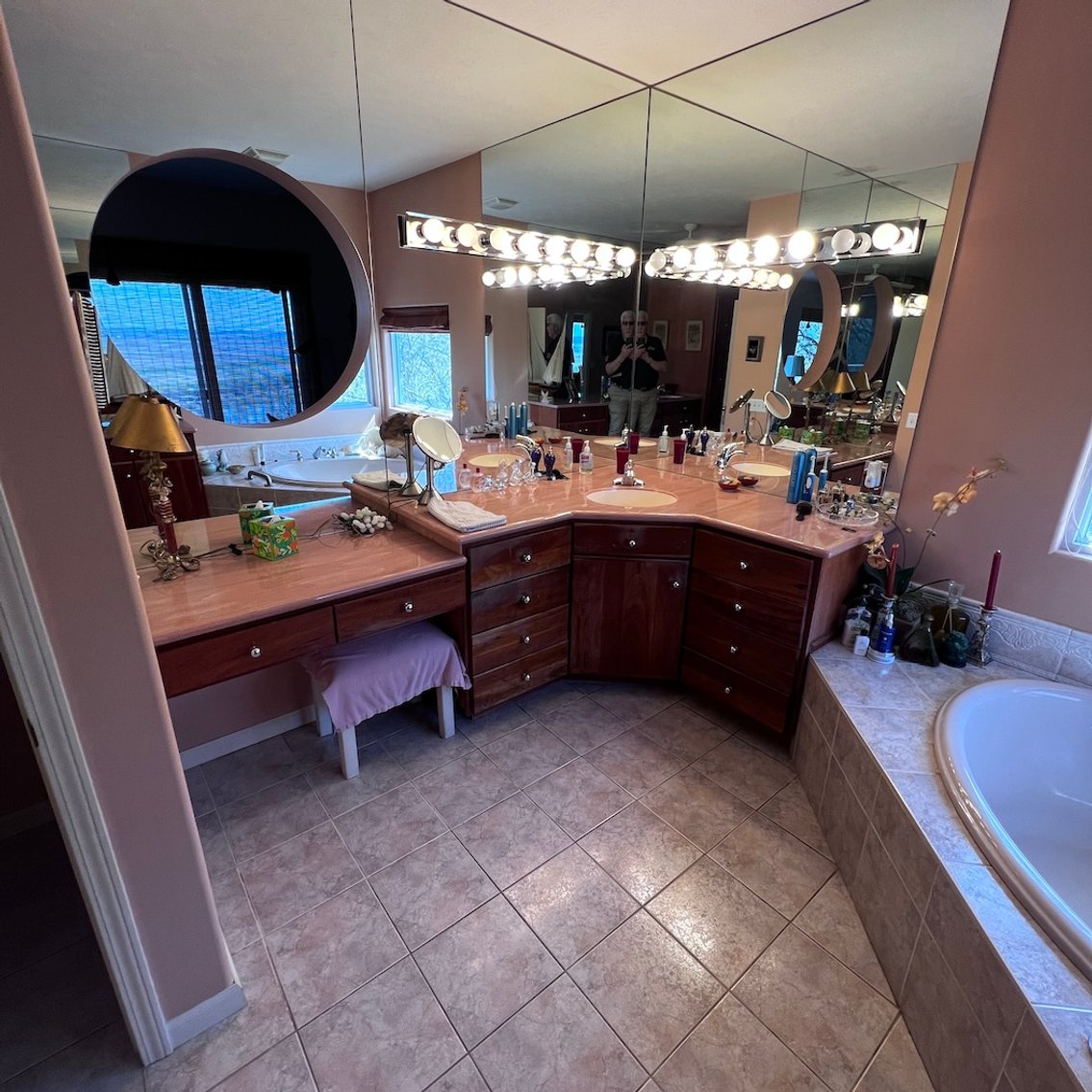 Image for Breathtaking Riverview Escape