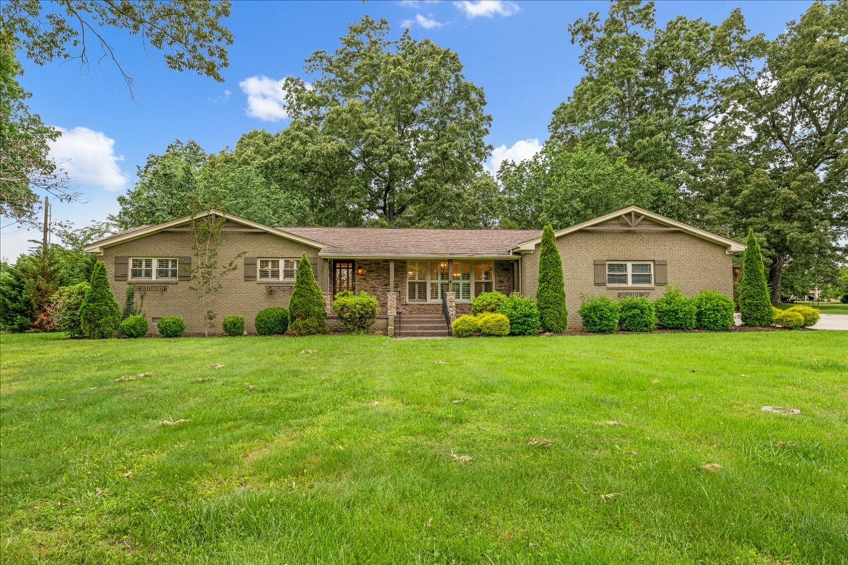 Image for 1809 Country Club Dr. Tullahoma, TN 37388
