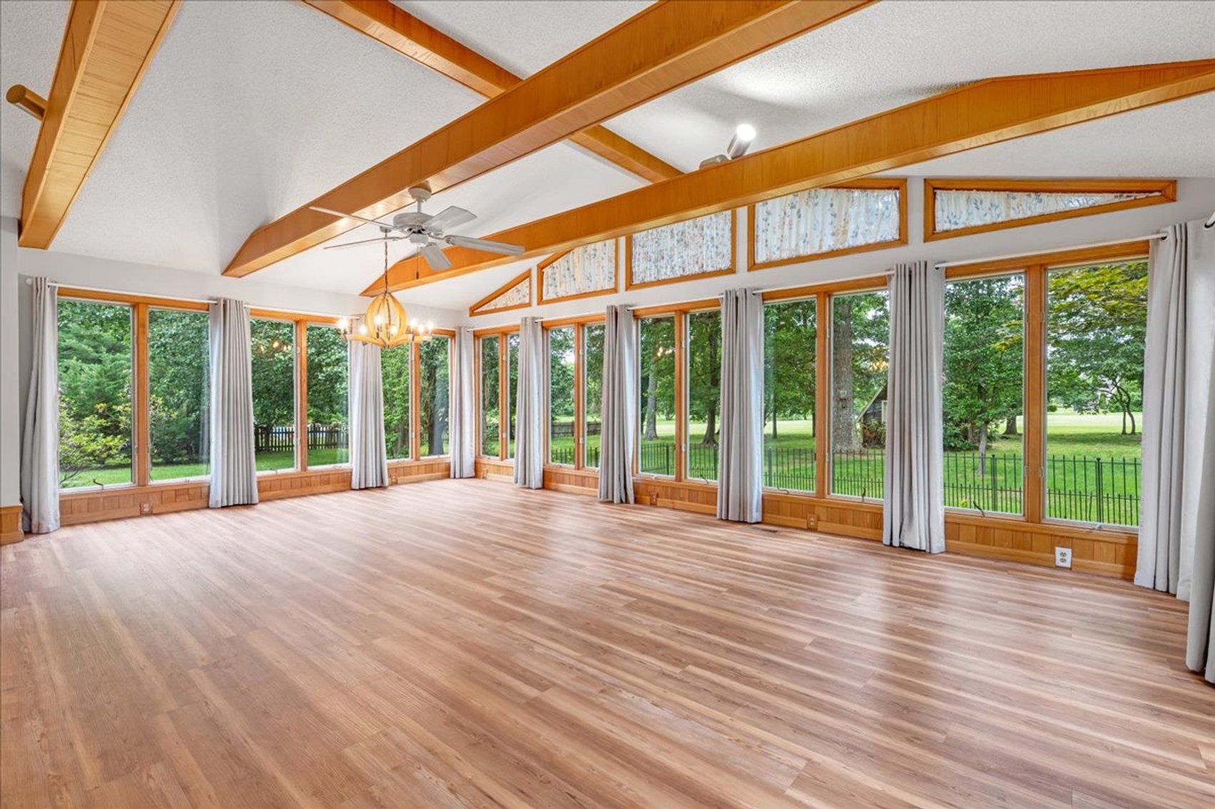 Image for 1809 Country Club Dr. Tullahoma, TN 37388