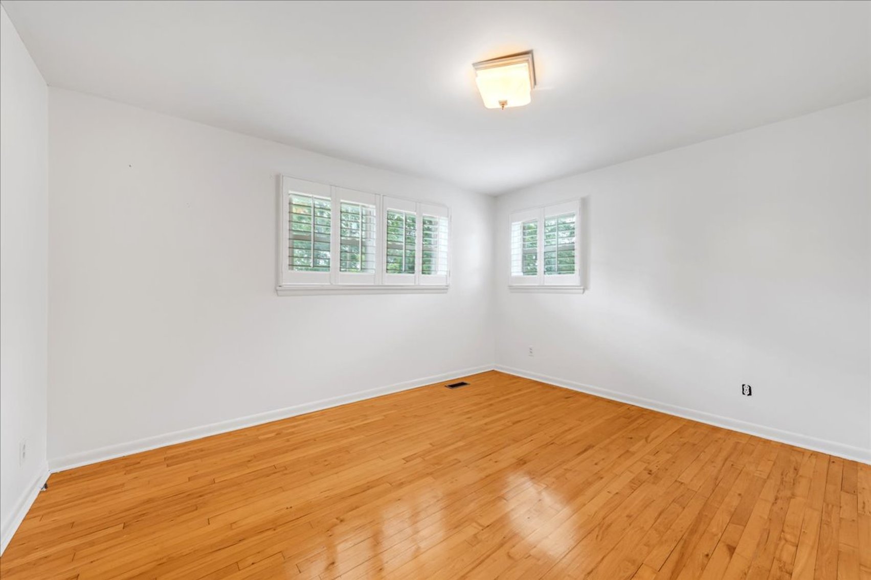 Image for 1809 Country Club Dr. Tullahoma, TN 37388