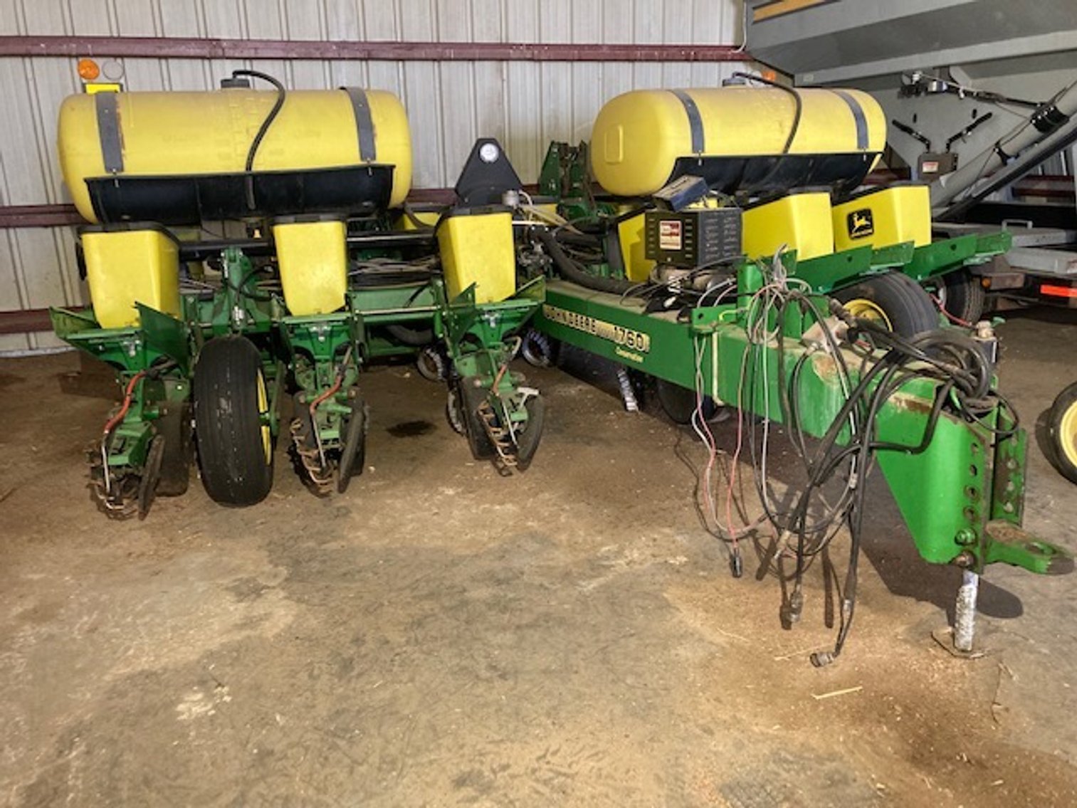 Image for John Deere 1760 Planter