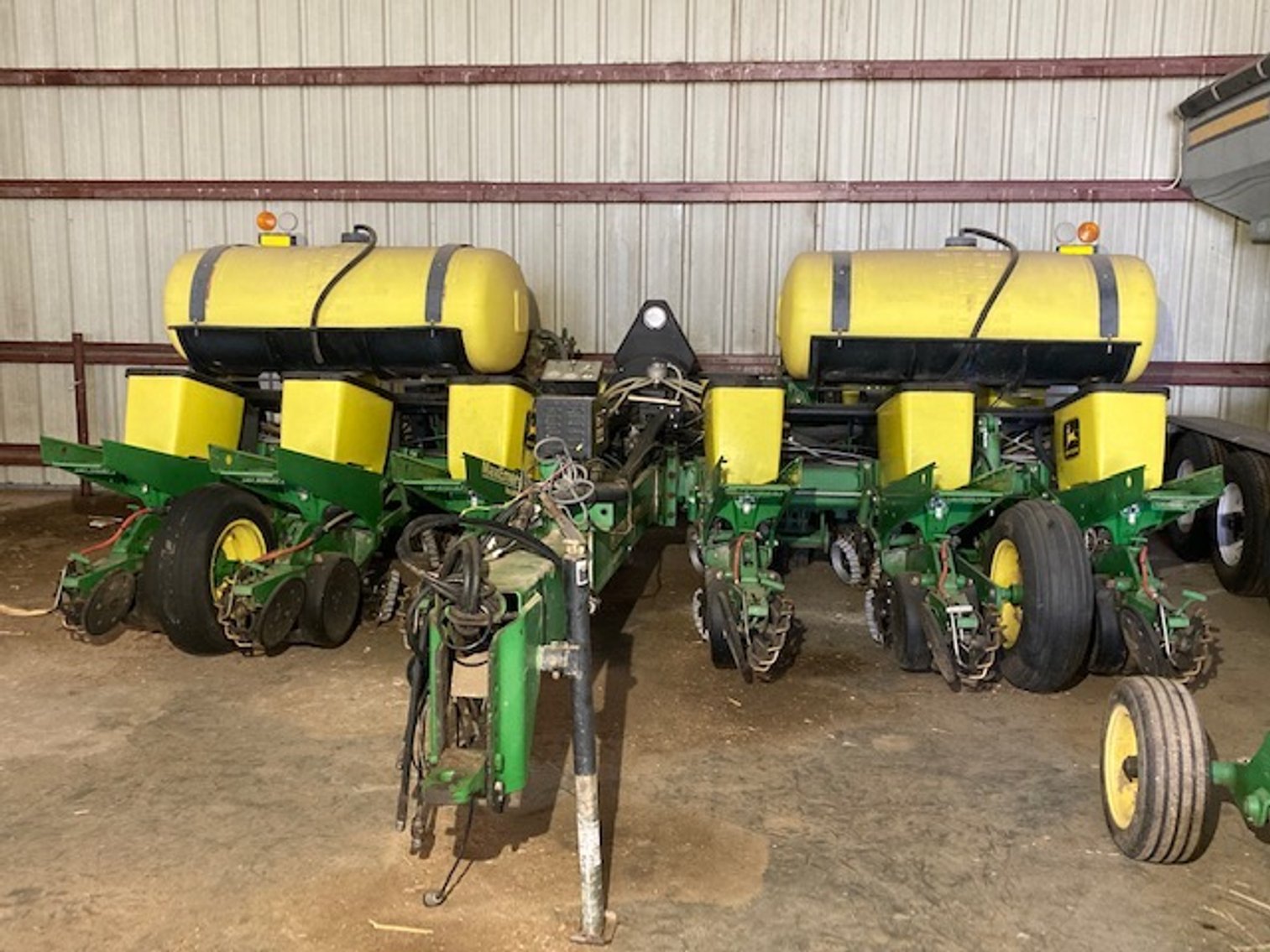 Image for John Deere 1760 Planter