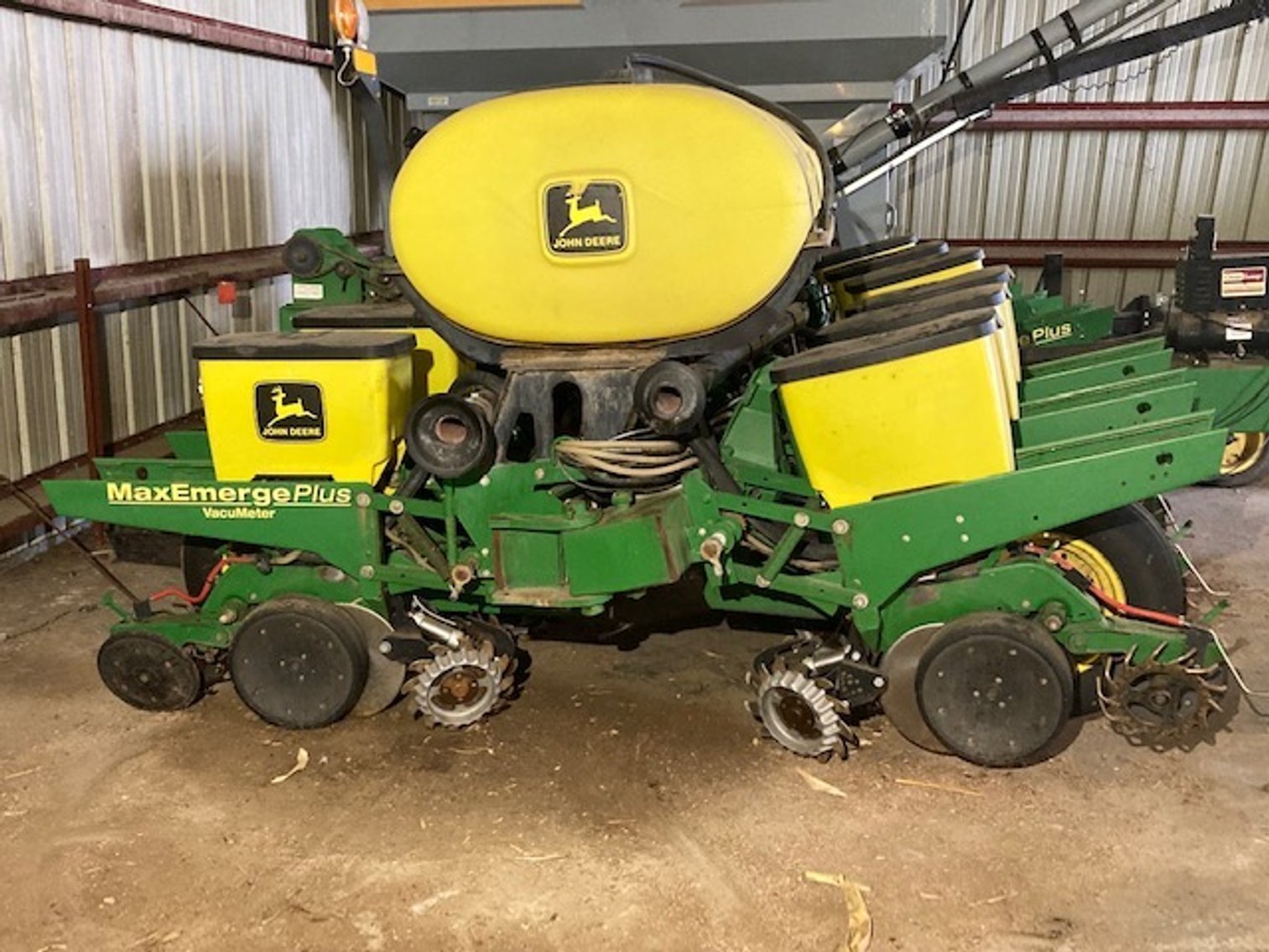 Image for John Deere 1760 Planter