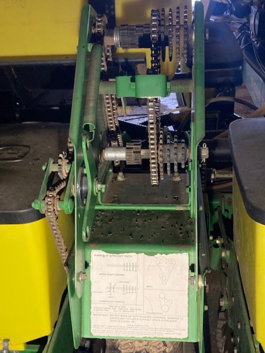 Image for John Deere 1760 Planter