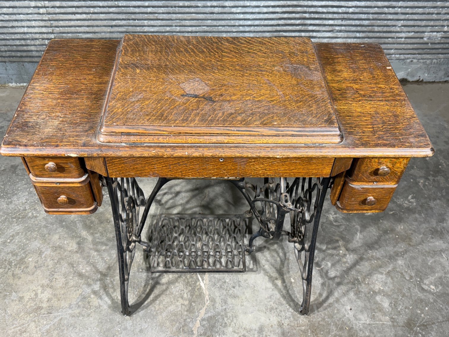 Image for Antiques and Collectables Online Auction
