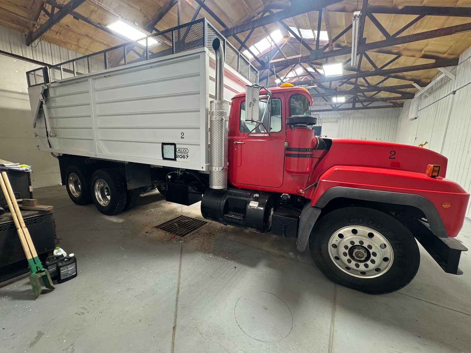 Image for 1997 MACK RD688S