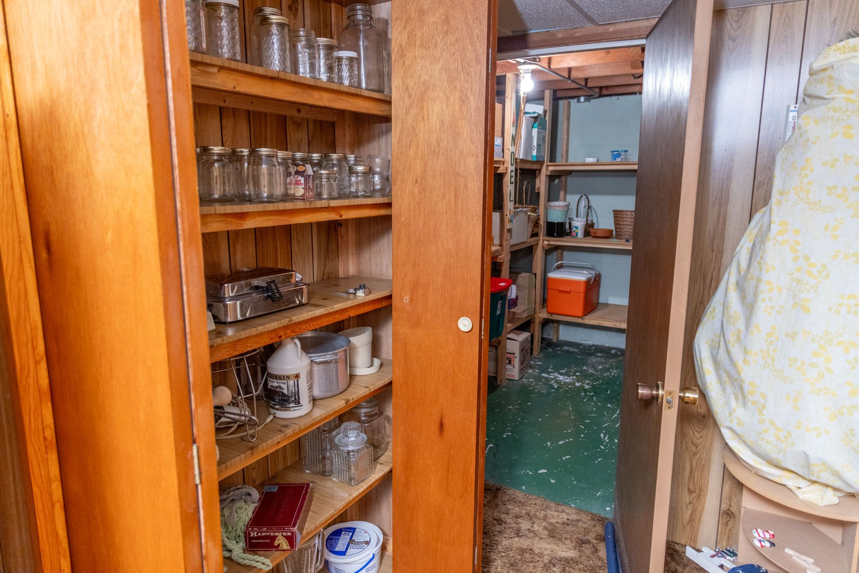 Image for Oconomowoc Ranch Home W395N5892 Laketon Ave For Sale by Online Bidding