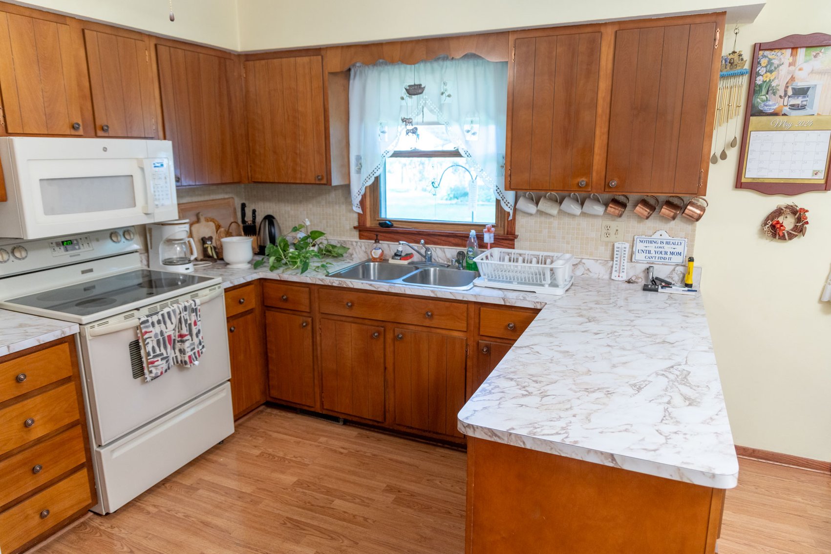 Image for Oconomowoc Ranch Home W395N5892 Laketon Ave For Sale by Online Bidding