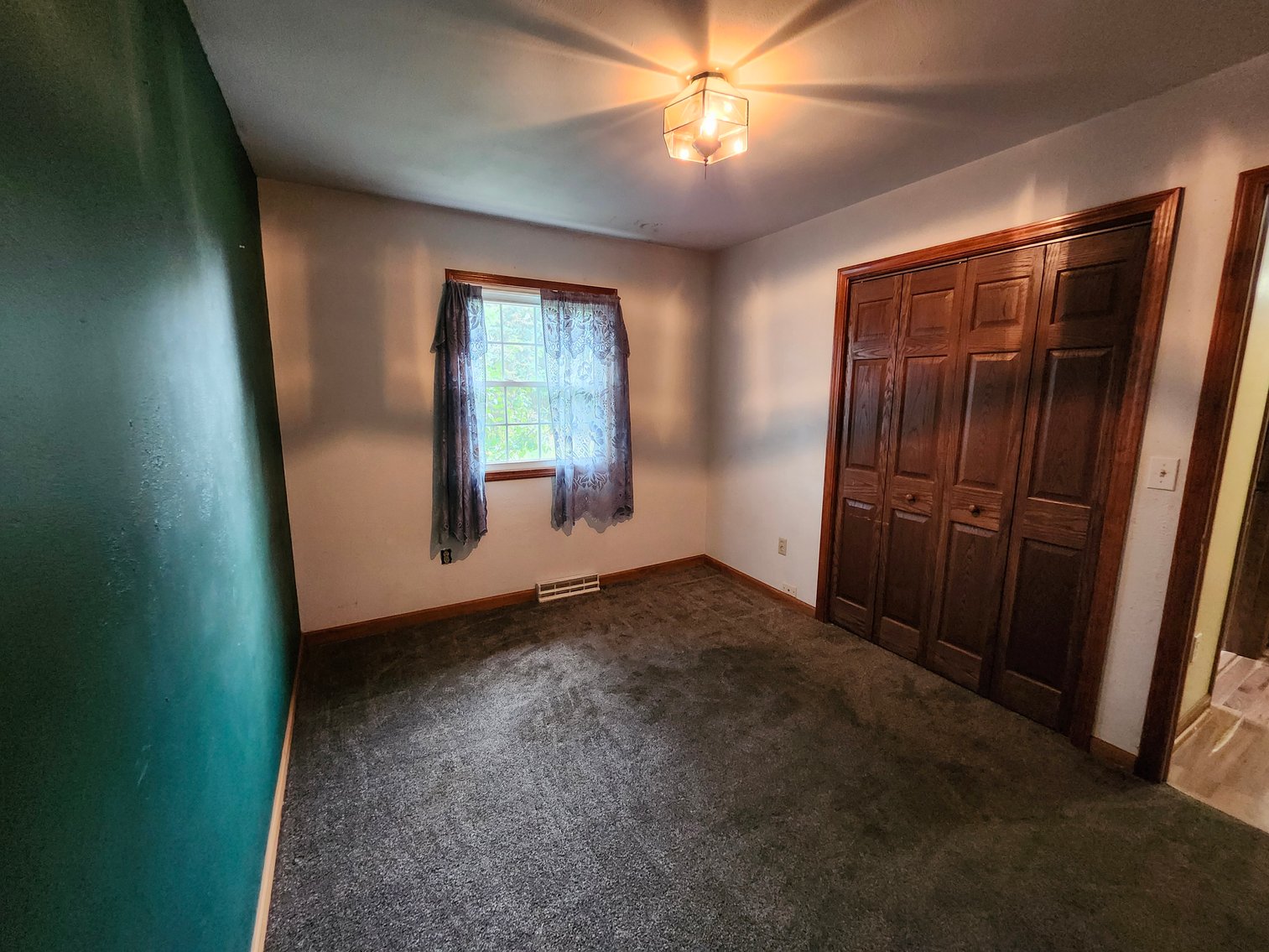 Image for 205 Alvin Circle, Beaver Dam – Online Bidding for Quiet Cul-de-Sac Home