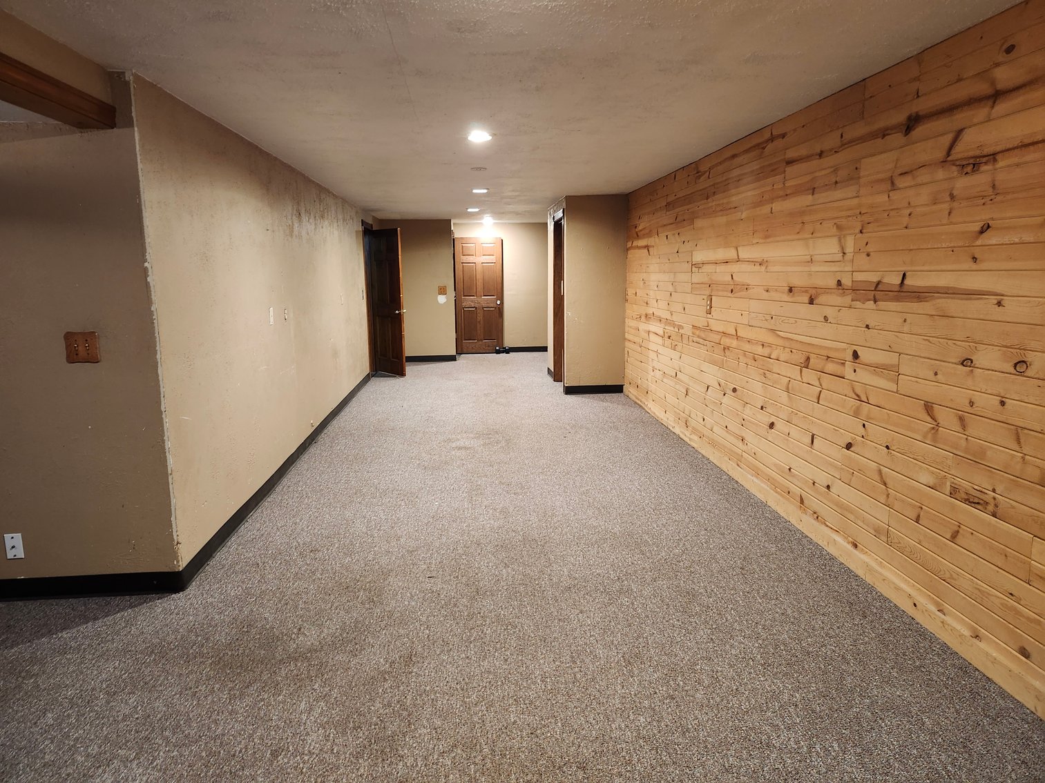 Image for 205 Alvin Circle, Beaver Dam – Online Bidding for Quiet Cul-de-Sac Home