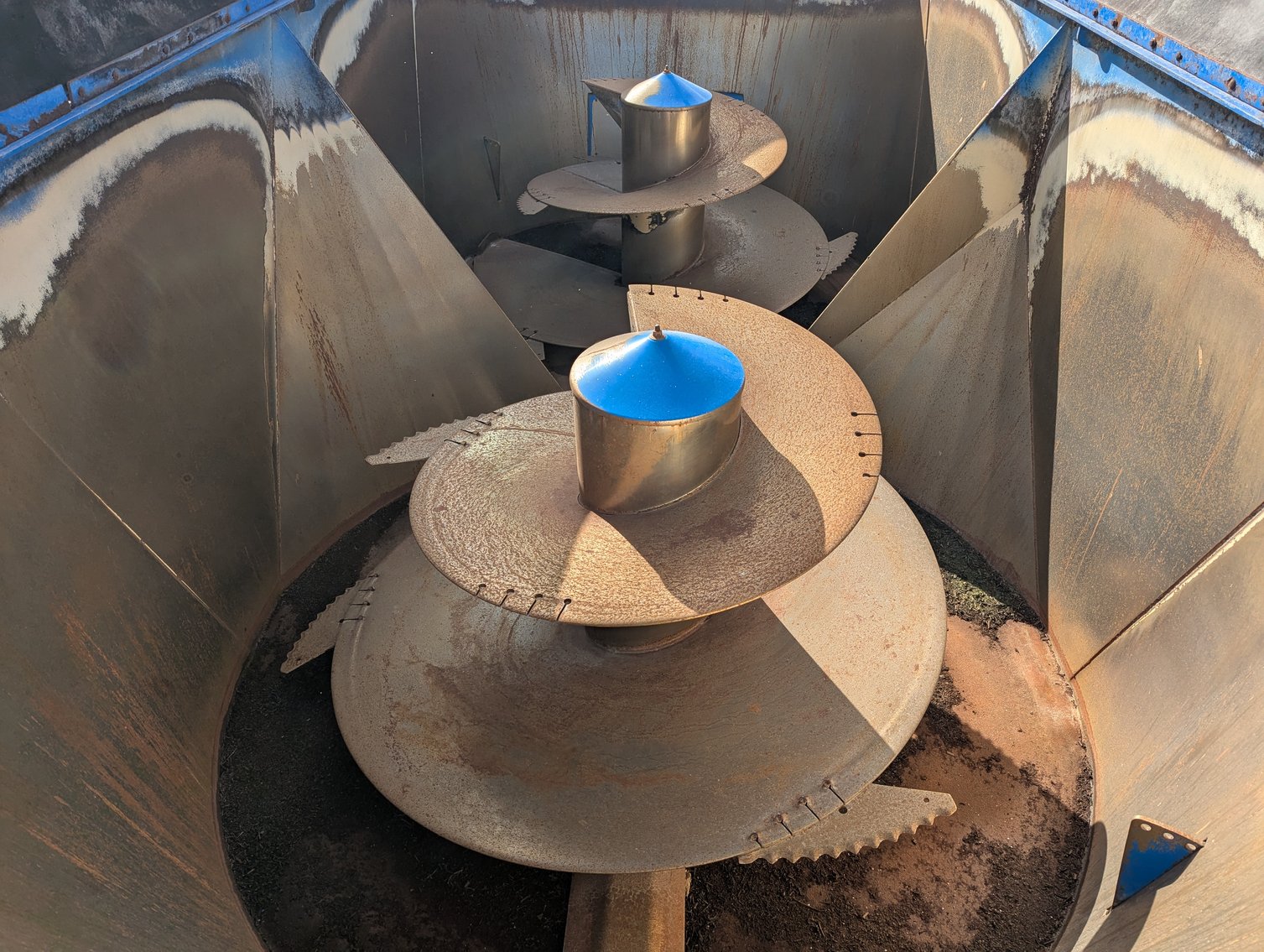 Image for Auction Time: 2015 Patz 2400 Series II 950