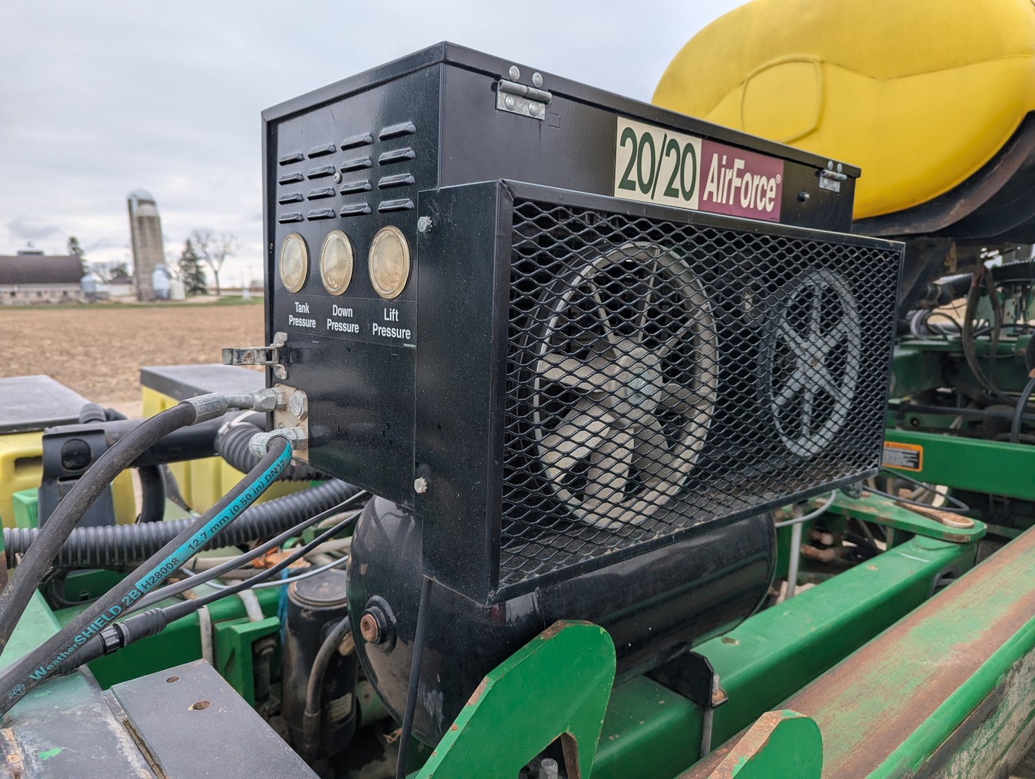 Image for Auction Time: 2002 John Deere 1780 16R22 Planter