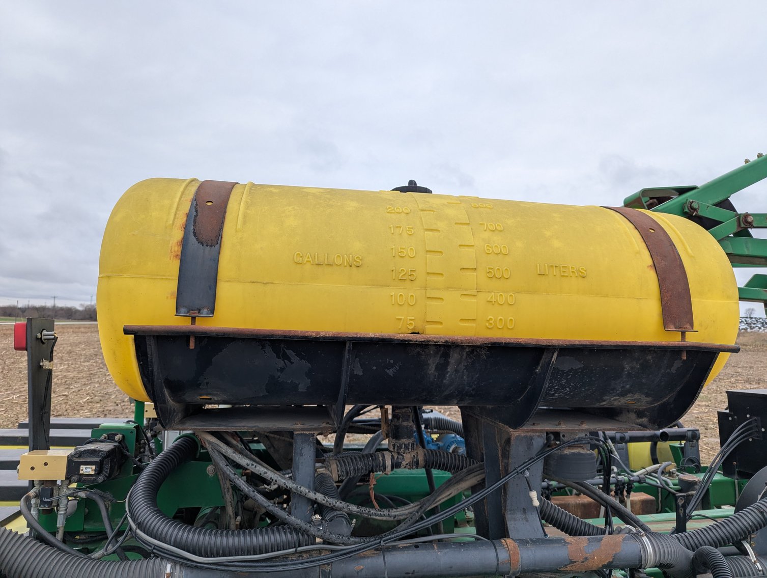 Image for Auction Time: 2002 John Deere 1780 16R22 Planter