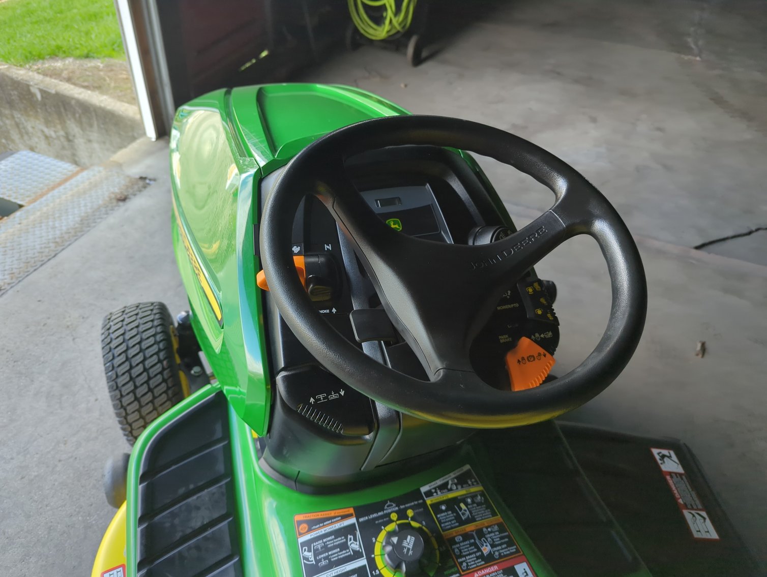 Image for 2015 John Deere X360 42