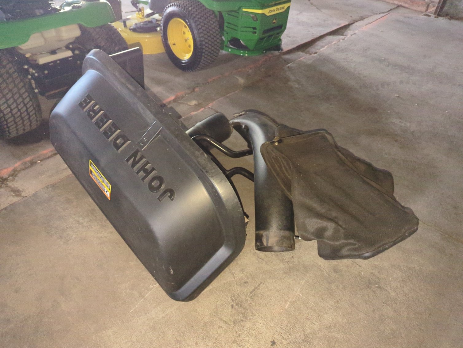 Image for 2015 John Deere X360 42