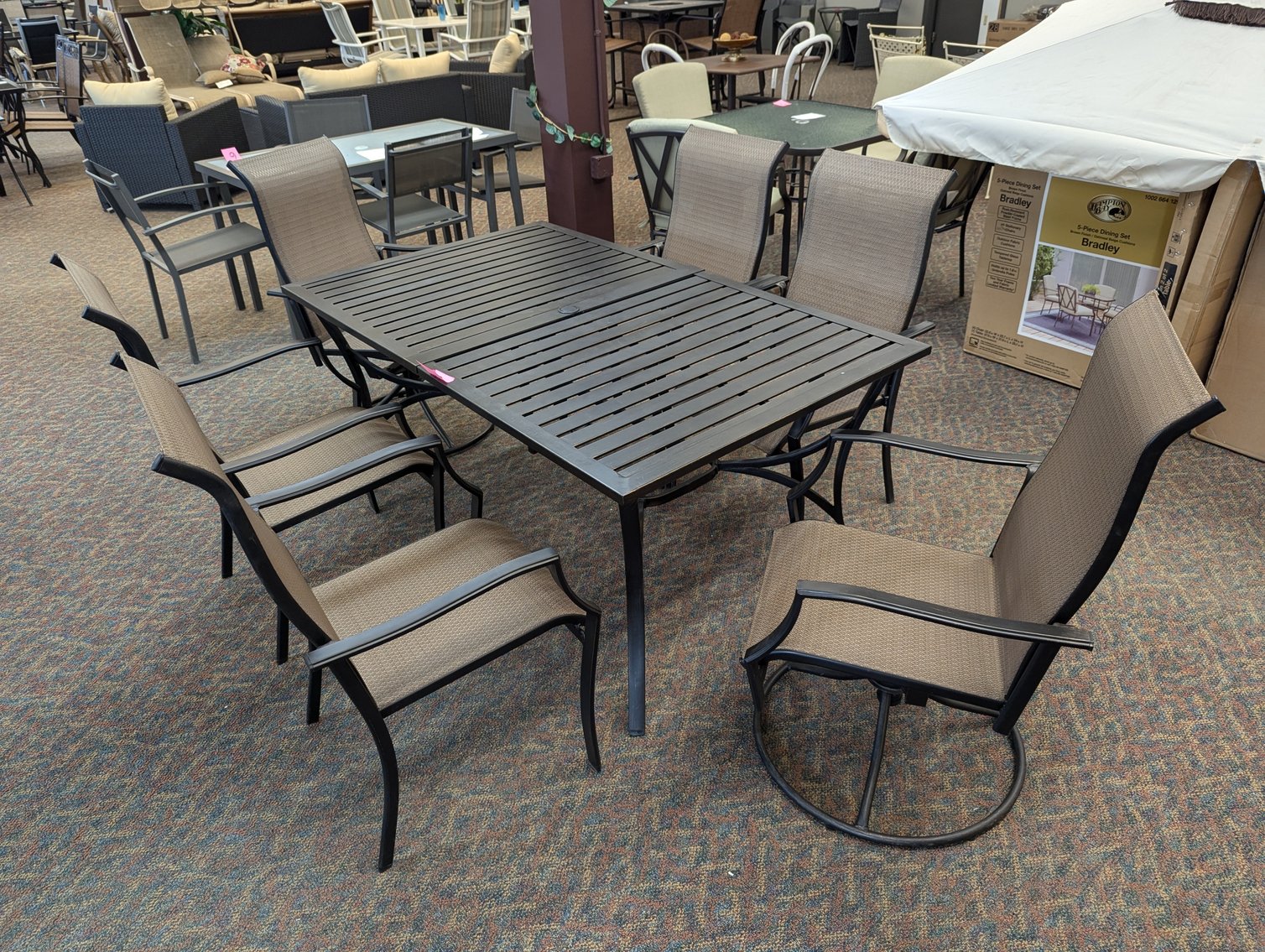 Image for Patio Furniture For Sale - 19 Items