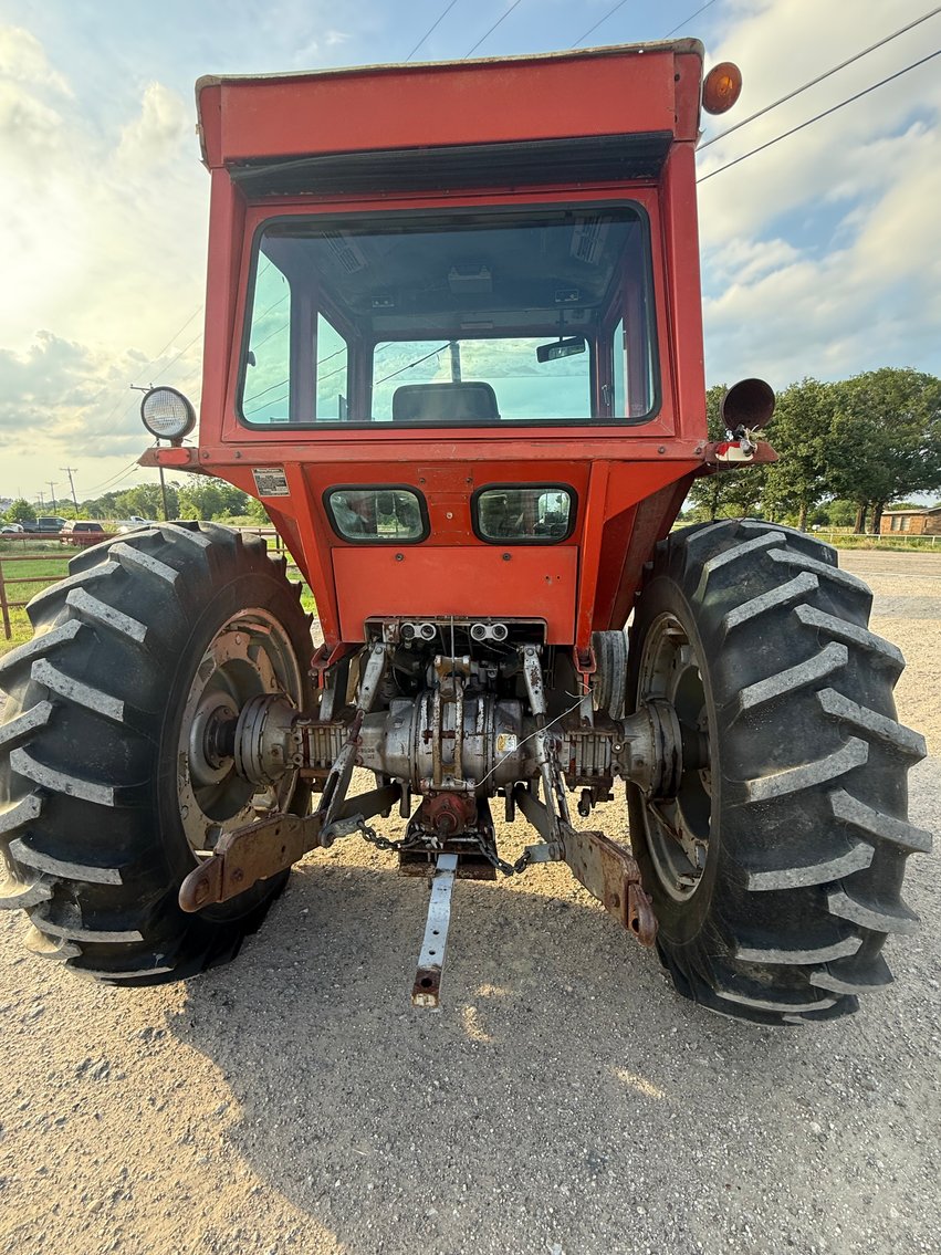 Image for Massey Ferguson 1085 Ag Tractor