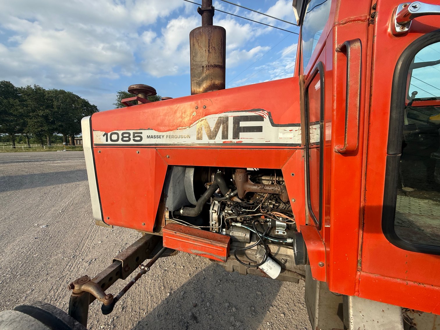 Image for Massey Ferguson 1085 Ag Tractor