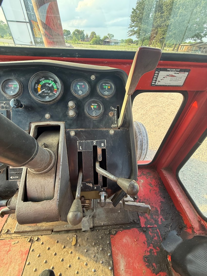 Image for Massey Ferguson 1085 Ag Tractor