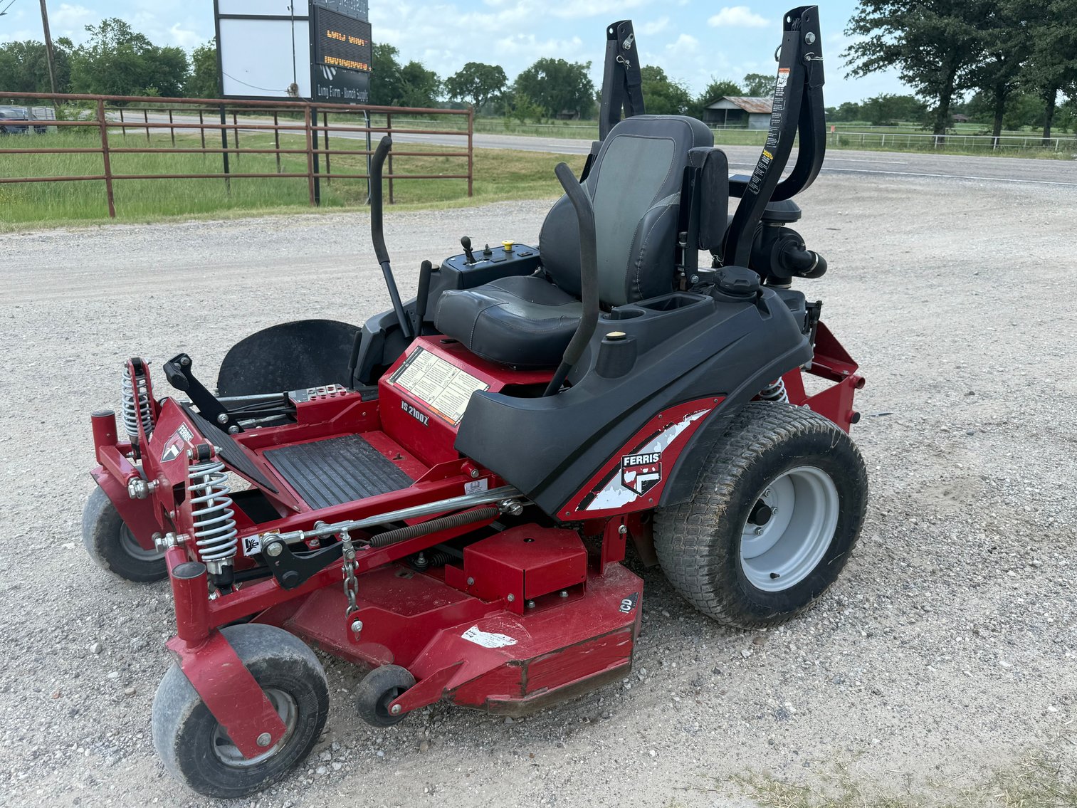 Image for Ferris IS200Z Commercial Zero Turn Mower