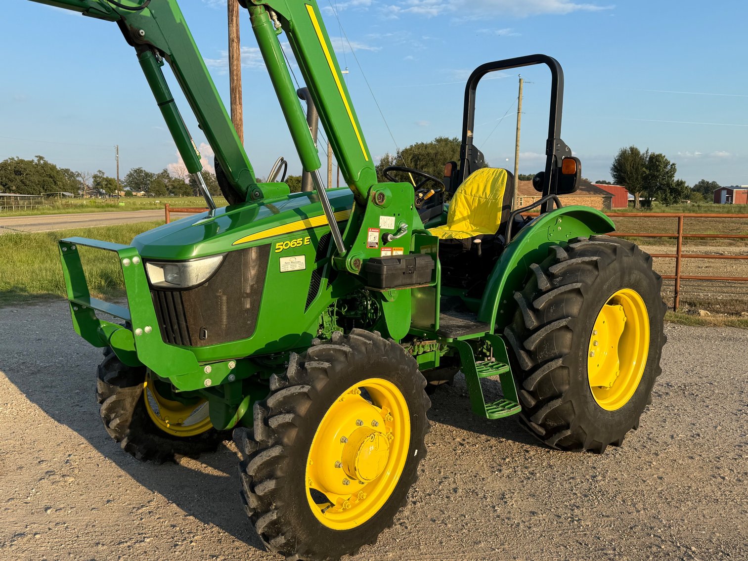 Image for John Deere 5065E Ag Utility Tractor