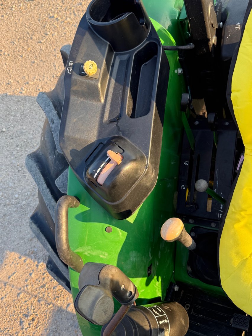 Image for John Deere 5065E Ag Utility Tractor