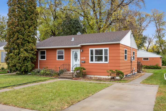 1629 12th St N Fargo, ND 58102