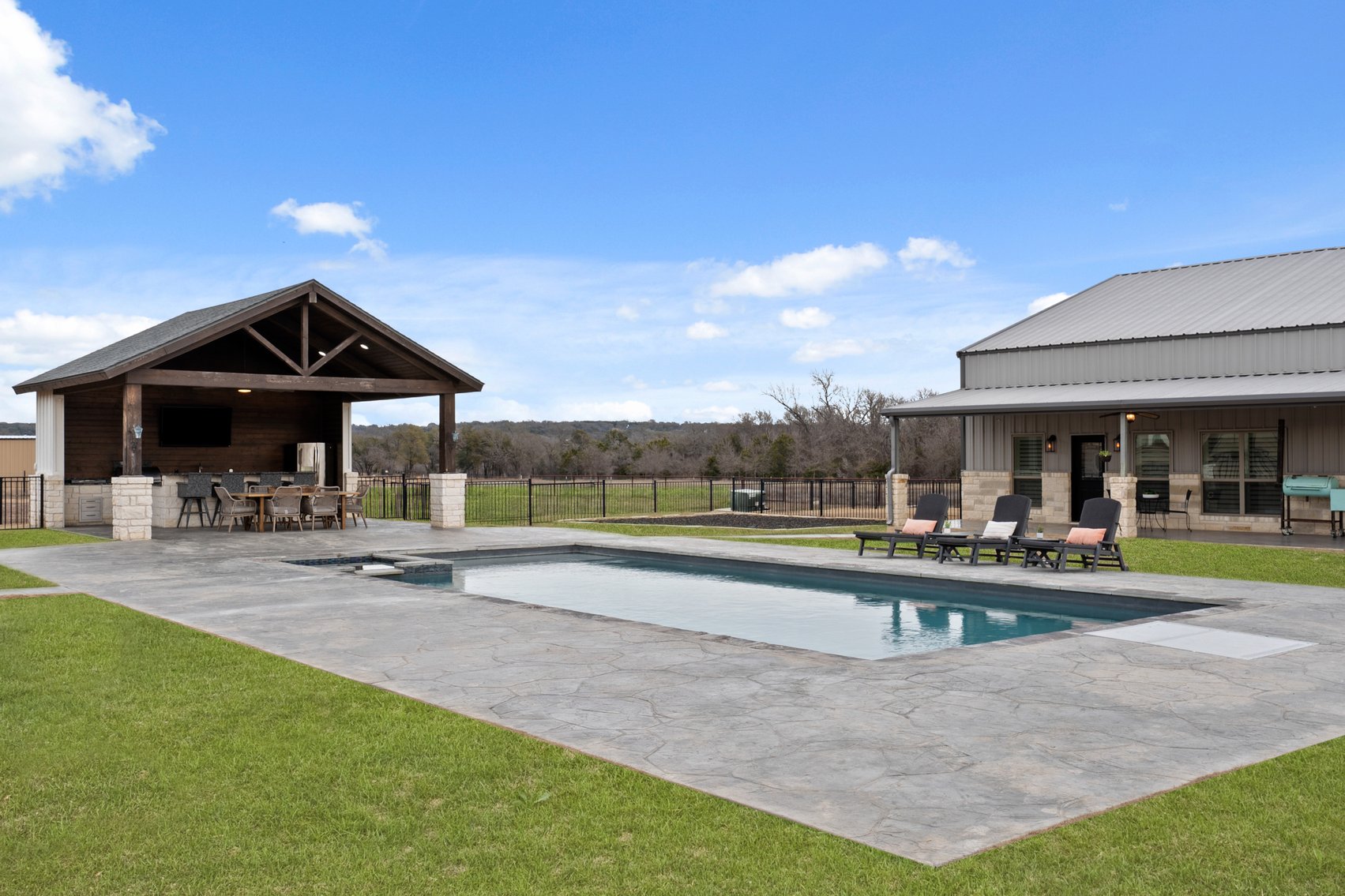 Image for 1981 Mountain Ridge Real Estate Auction