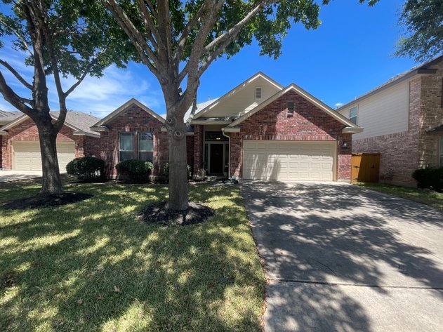 Image for 8343 Bordeaux Bay, San Antonio, TX 78255 Real Estate Auction