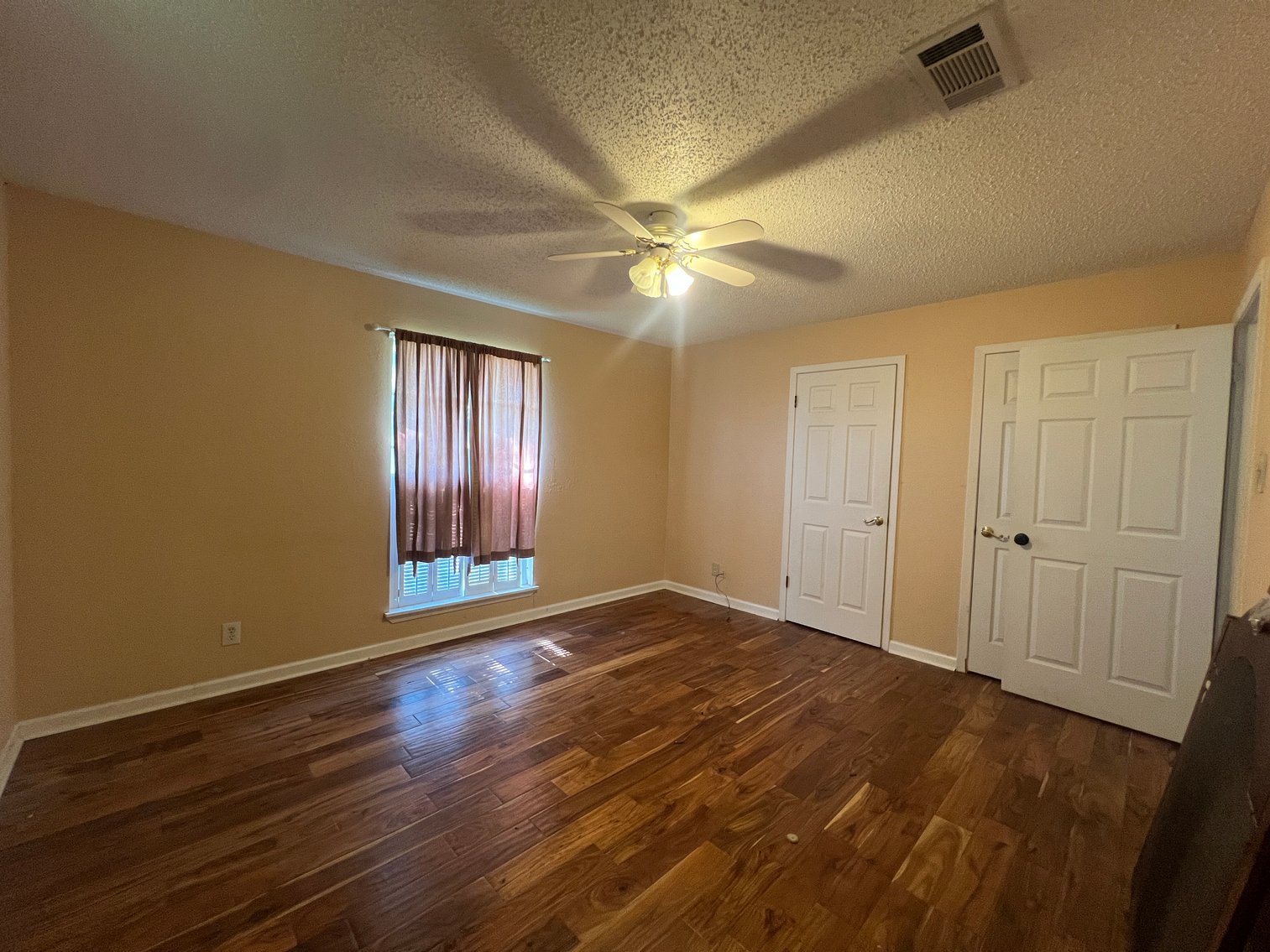 Image for 1603 South 2nd St, Killeen, TX 76541 - Real Estate Auction
