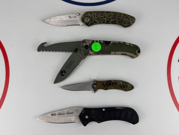 Image for (4) Folding Knives