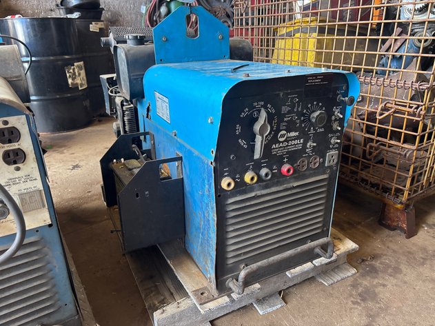 Image for Miller AEAD-200 LE welder