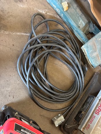 Image for Approx 85 ft 220v extension cord